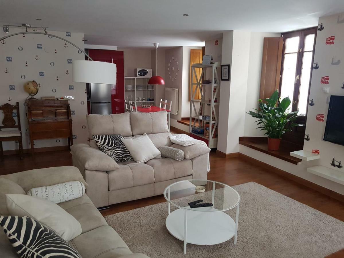 Apartamento Cine Colon 리바데오 외부 사진